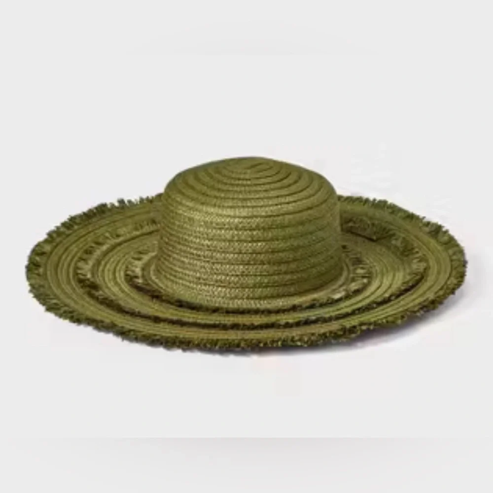 Olive‎ Green Shade & Shore brand fringe straw sun hat.